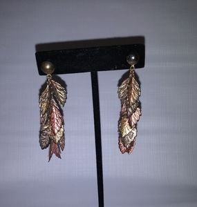 Rustic style leaf earrings